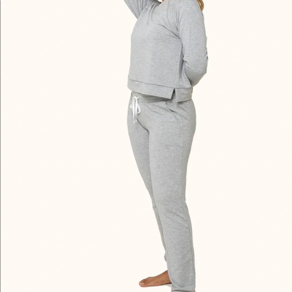 NWT Lively The Terry-Soft Jogger in Heather Grey Size Small - Picture 2 of 8